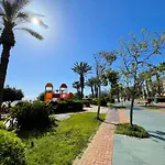 Sa Apartments! 150M To The Beach