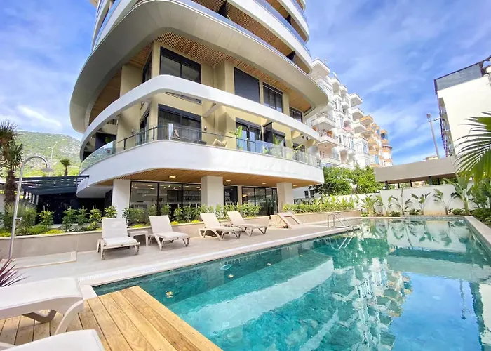 Sa Apartments! 150M To The Beach