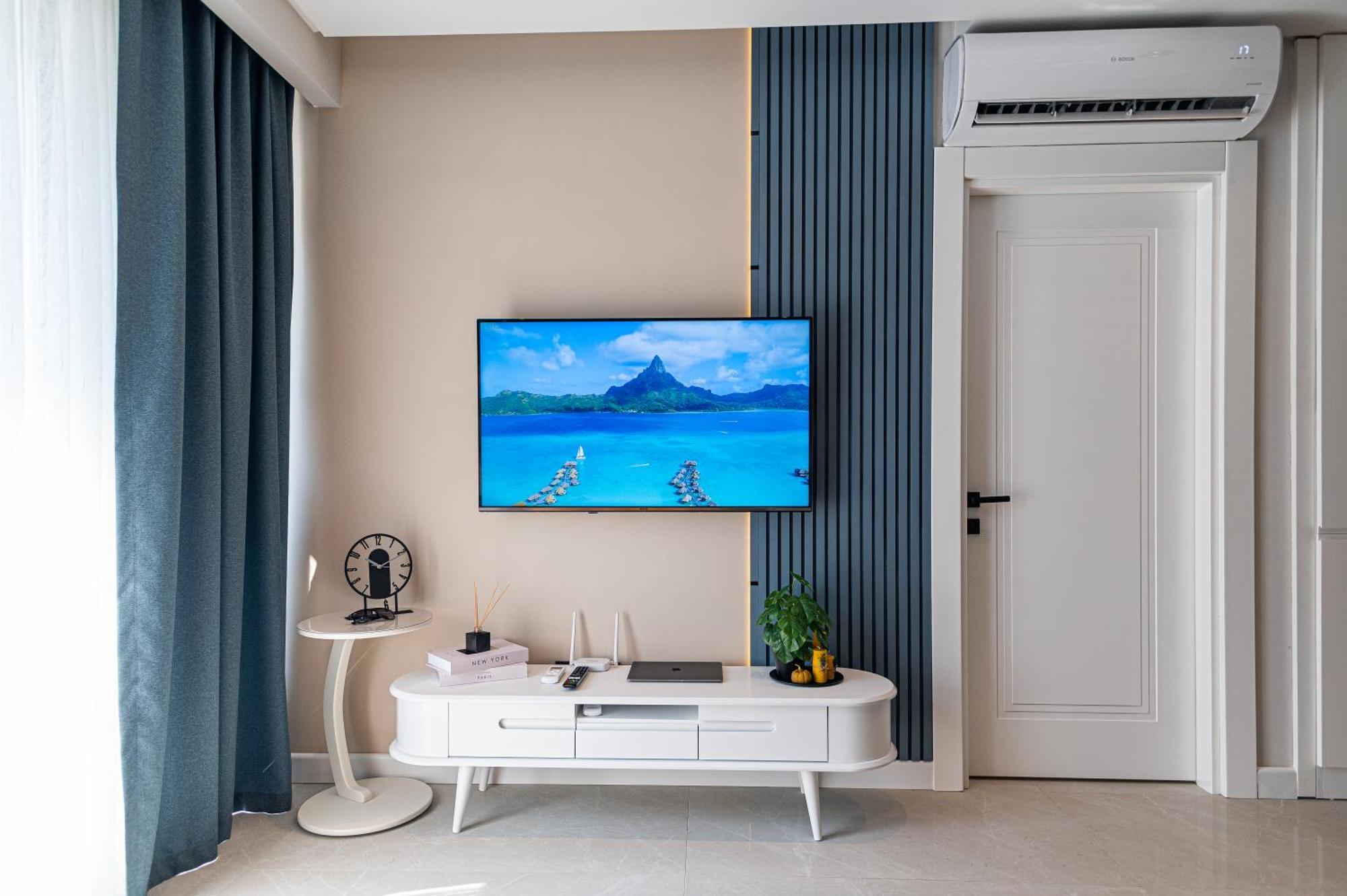 Sa Apartments! 150m To The Daire